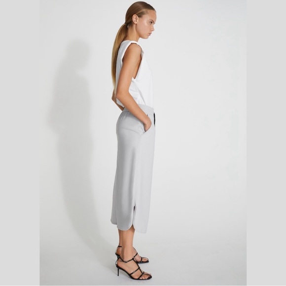 BNWT ZARA Gray Nylon Technical Drawstring Front
Slit Midi Skirt With Pockets S - Picture 2 of 7